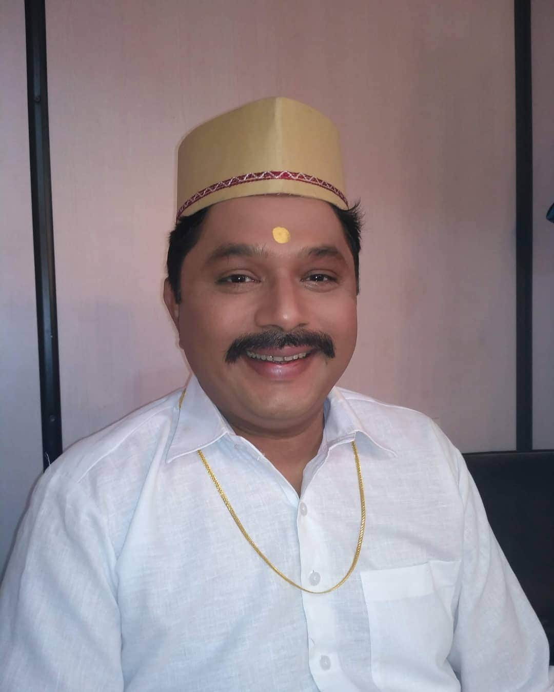 Aai Kuthe Kay Karte Sudhir Kedar Shirsekar Information Photos