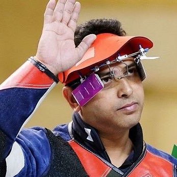 भारतीय नेमबाज जॉयदीप कर्माकर याला पुरुषांच्या ५० मीटर रायफल प्रॉन प्रकारात चौथ्या स्थानावर समाधान मानावे लागले.