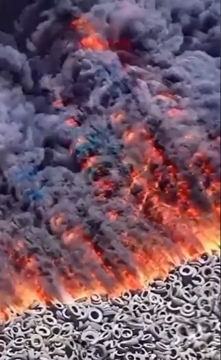 Kuwait Tyre Dump Fire Photos