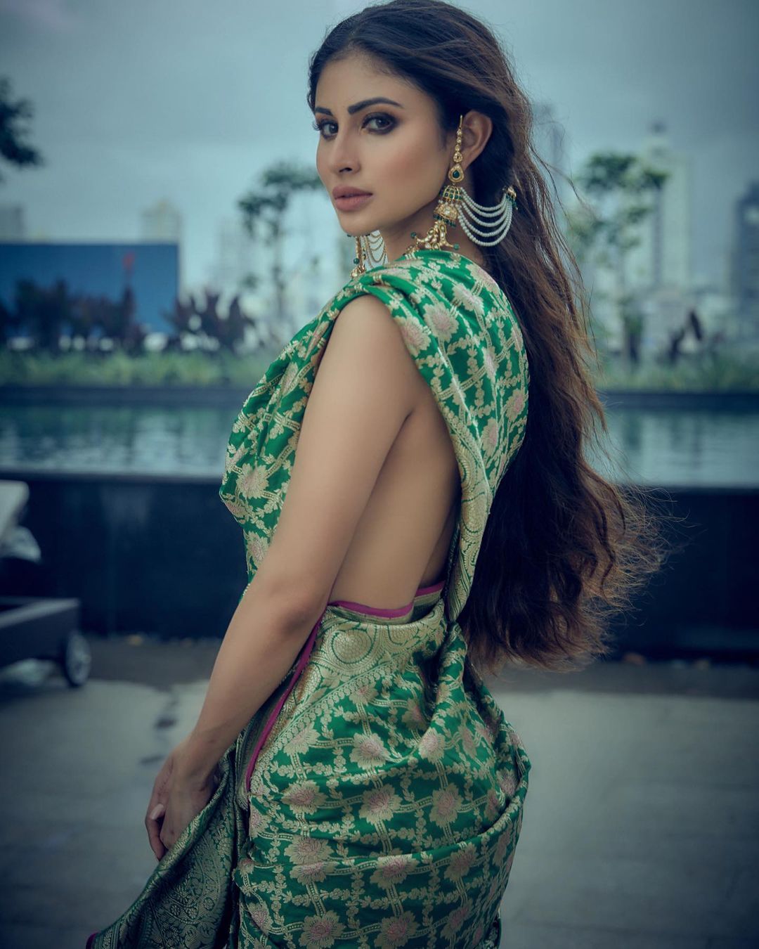 Mouni Roy Without Blouse Banarasi Saree Hot Bold Photos
