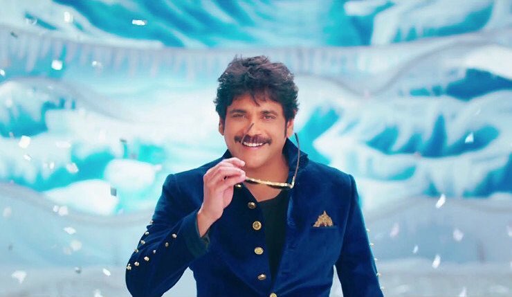 नागार्जुन आणि तब्बू दोघेही चित्रपटाच्या सेटवर एकमेकांमध्ये गुंतले होते. दोघांचं नातं अनेक वर्षे टिकलं. पण नागार्जूनने त्याचं लग्न वाचवण्यासाठी तब्बूशी लग्न केलं नाही. तब्बूने आजही कुणाशी लग्न न करणं पसंत केलंय.