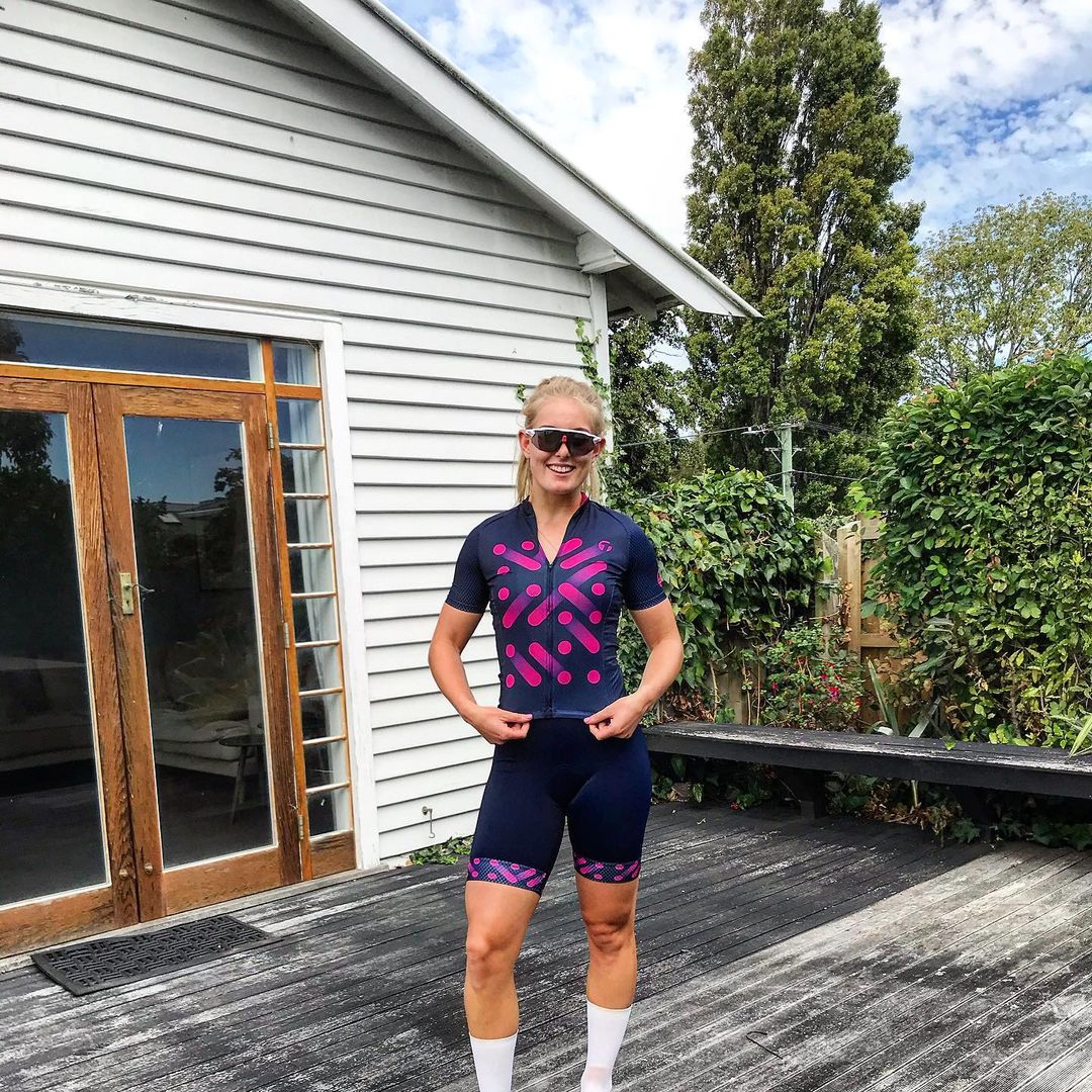 Former New Zealand Olympic cyclist Olivia Podmore dies at age of 24
