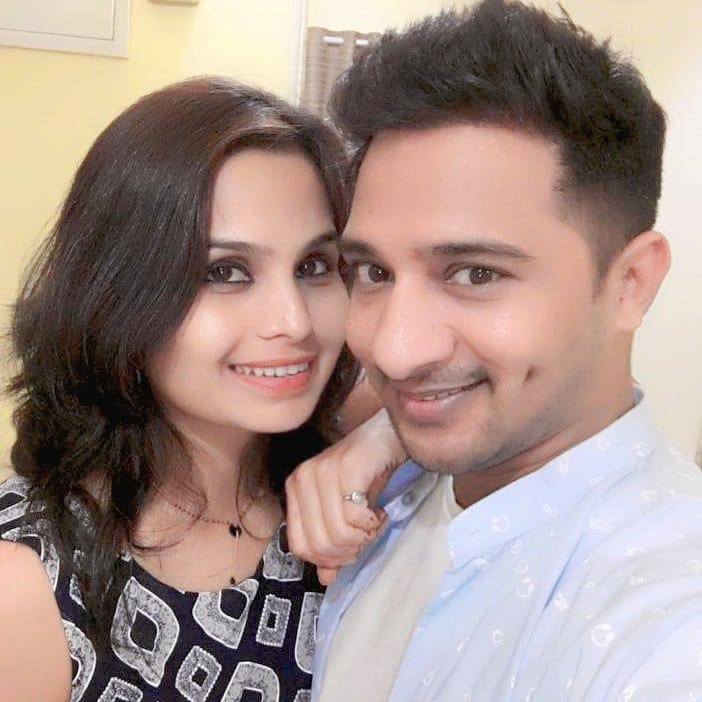 Yeu Kashi Tashi Me Nandayla Mohit fame Nikhil Raut wife Mayuri Raut
