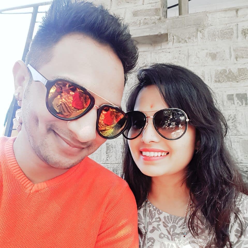 Yeu Kashi Tashi Me Nandayla Mohit fame Nikhil Raut wife Mayuri Raut