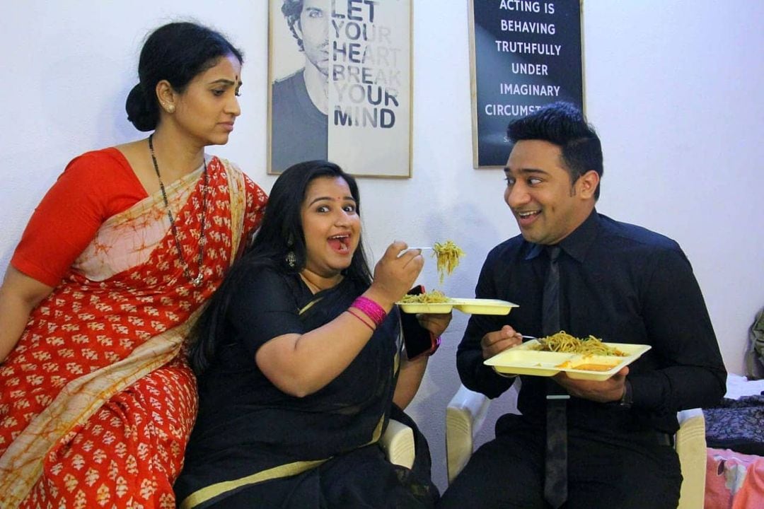 Yeu Kashi Tashi Me Nandayla Mohit fame Nikhil Raut wife Mayuri Raut