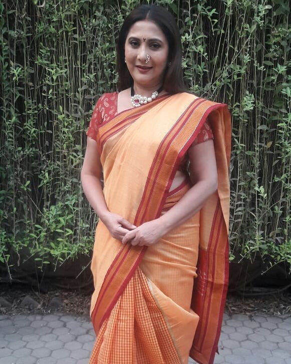Nivedita Ashok Saraf Saree Collection Hansagamini Photos