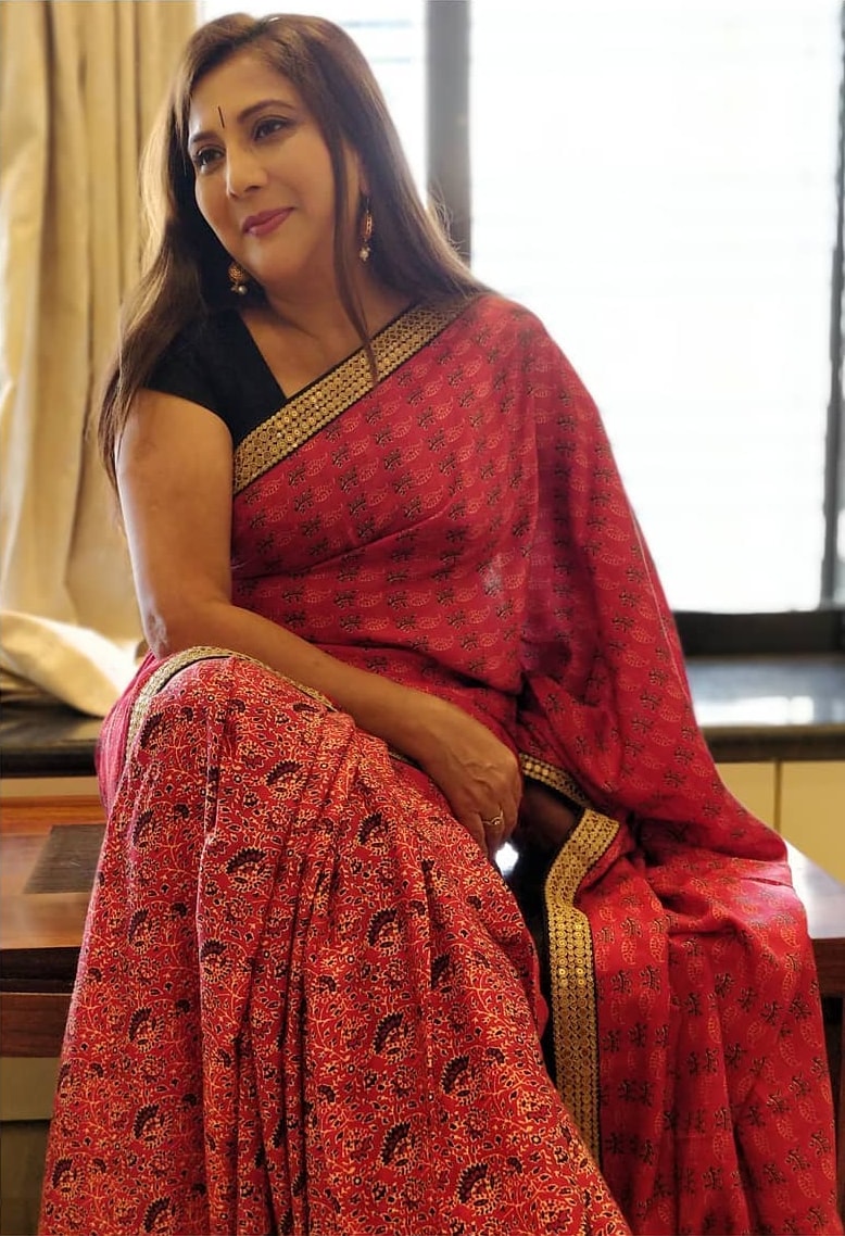 Nivedita Ashok Saraf Saree Collection Hansagamini Photos