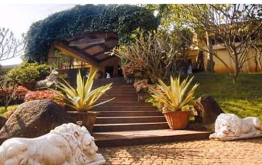 Suniel Shetty Khandala Luxurious Bungalow Inside Photos