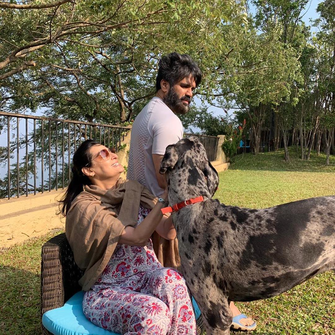 Suniel Shetty Khandala Luxurious Bungalow Inside Photos