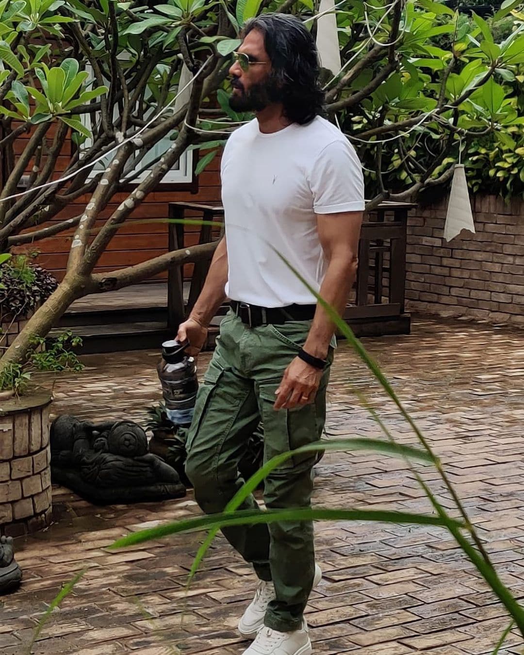Suniel Shetty Khandala Luxurious Bungalow Inside Photos