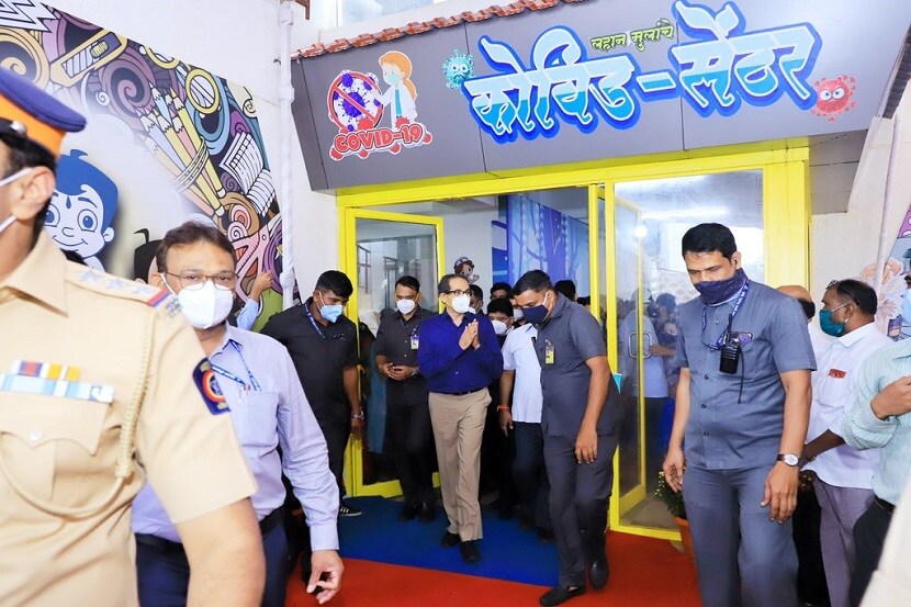 कलिना विद्यापीठ आयटी पार्क येथे उभारण्यात आलेले लहान मुलांचे करोना काळजी केंद्र हे ५ हजार चौरस फूटांचे असून त्यात ३० रुग्णांच्या खाटा आहेत.