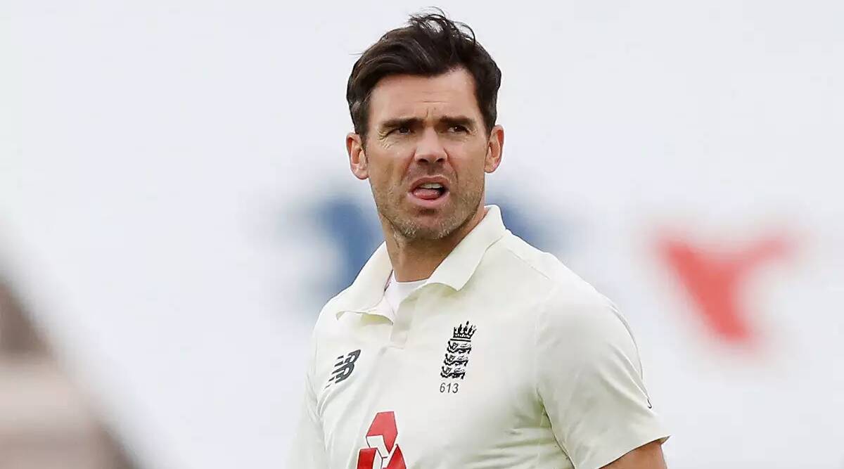 इंग्लंडचा जेम्स अँडरसन ८ कसोटी सामन्यातील १४ डावात खेळला. अँडरसन ४ वेळा शून्यावर बाद झाला आहे. (Photo- Indian Express)
