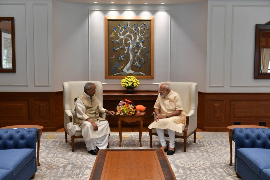 कल्याण सिंह हे भाजपसाठी योग्य क्षणी योग्य व्यक्ती होते. अयोध्येतील राम मंदिर बांधकामाच्या मोहिमेचे ते कट्टर समर्थक होते. त्याला उत्तर प्रदेशचे तत्कालीन मुख्यमंत्री मुलायमसिंह यादव यांचा तीव्र विरोध होता. हीच संधी साधून कल्याण सिंह यांच्या नेतृत्वात भाजपने एकात्मा यात्रा सुरू केली. एकतेचं प्रतीक दर्शवण्यासाठी भाजप नेते देशाच्या कानाकोपऱ्यात जाऊन नद्यांमधील पाणी भरून इतर नद्यांमध्ये ओततील, असा उद्देश या यात्रेचा होता.