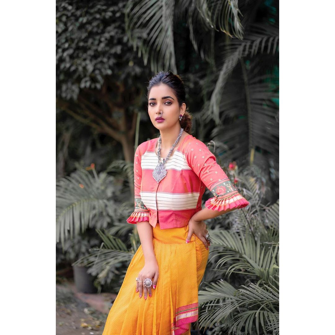 rupali-bhosle-treditional-look (6)