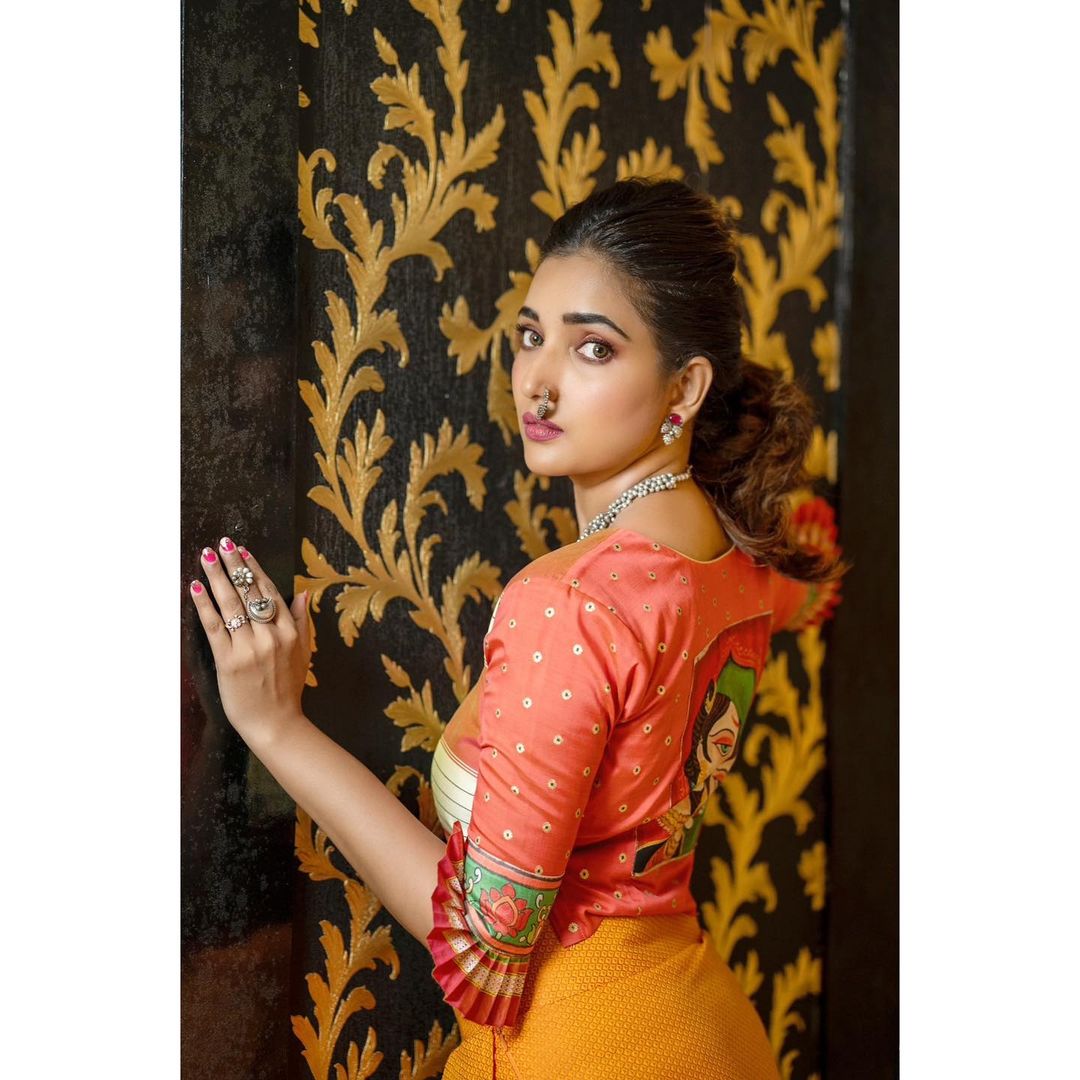 rupali-bhosle-treditional-look (6)
