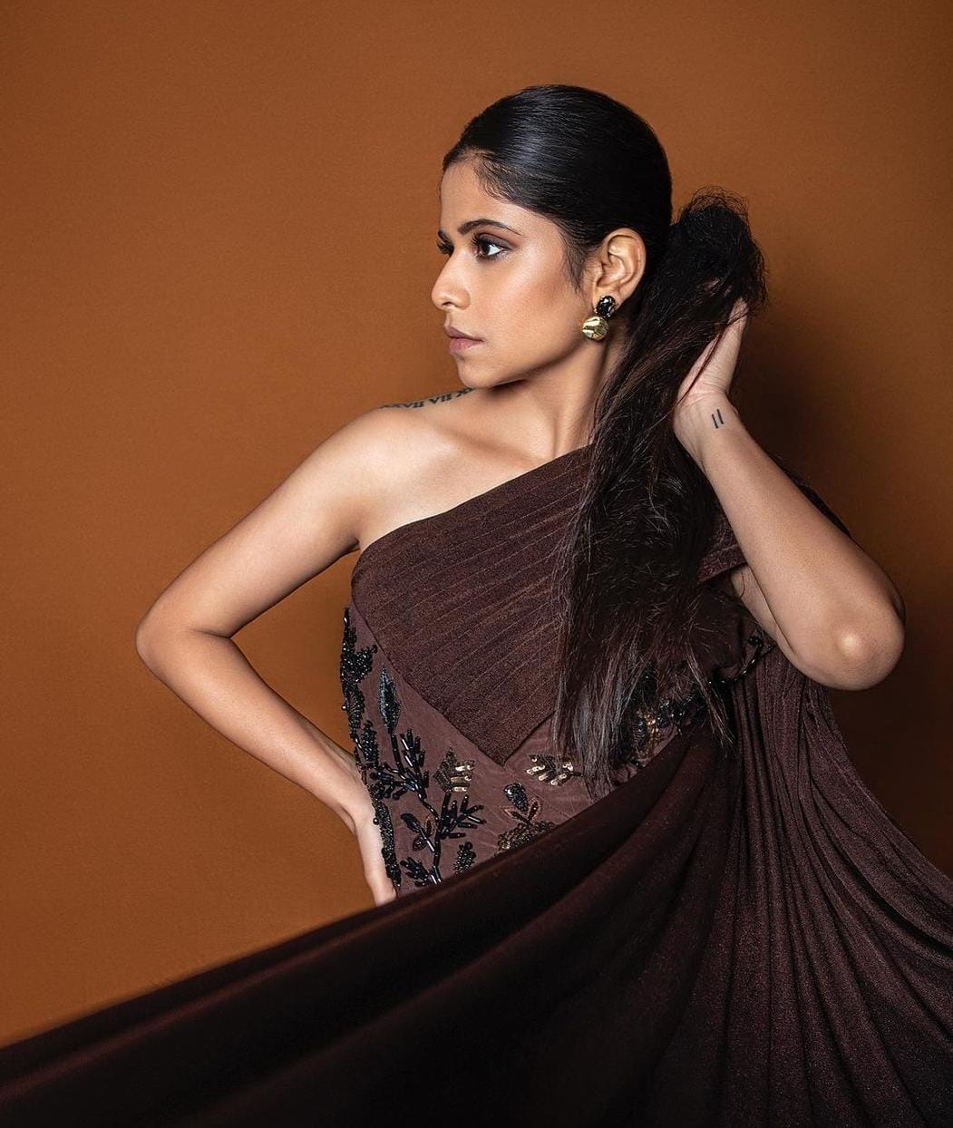 Actress Sai Tamhankar shoulder tattoo and other four tattoos meaning and connection with husband Ameya Gosavi