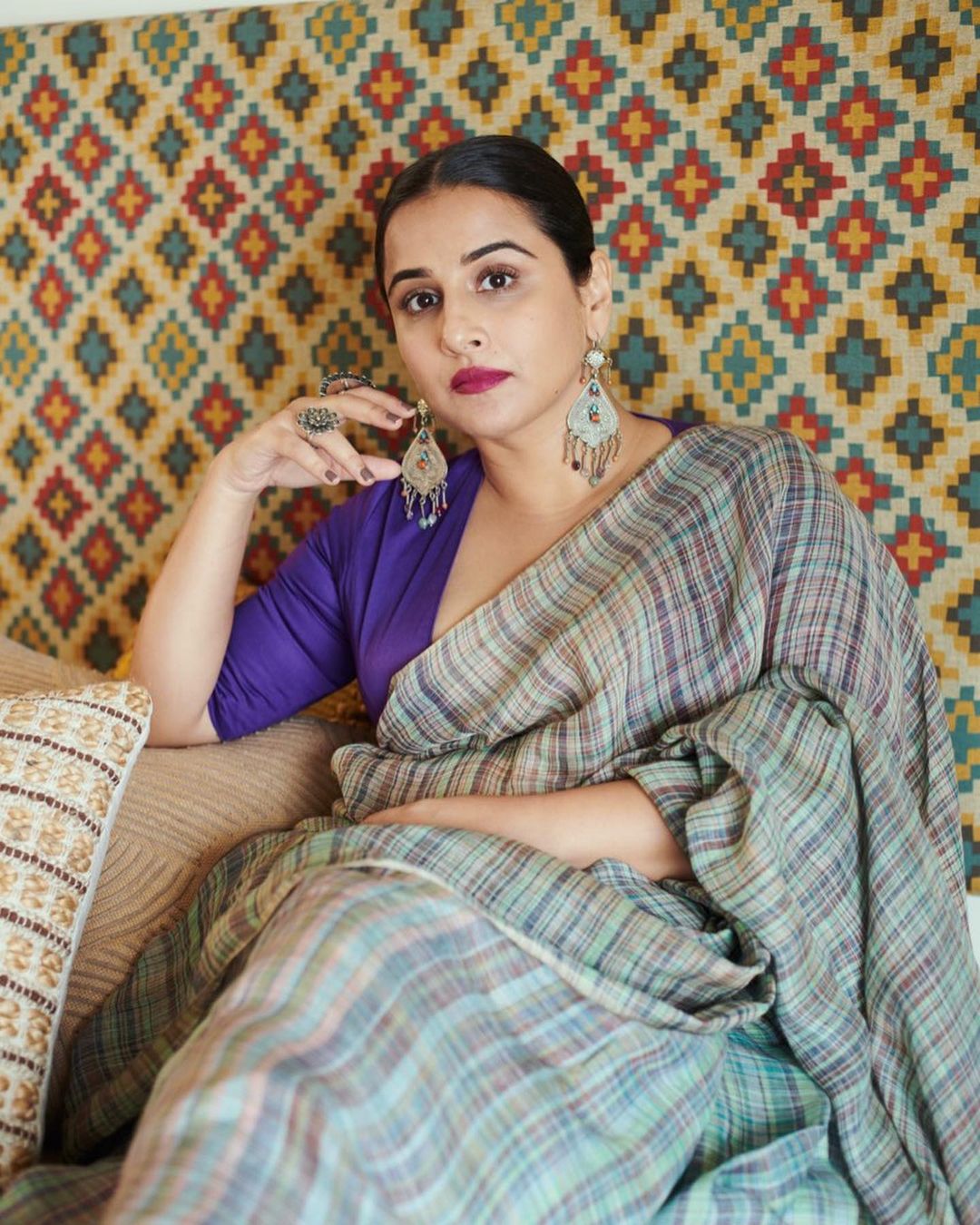 विद्या बालनच्या या फोटोंवर चाहत्यांकडून लाइक्स आणि कमेंट्सचा वर्षाव होत आहे.