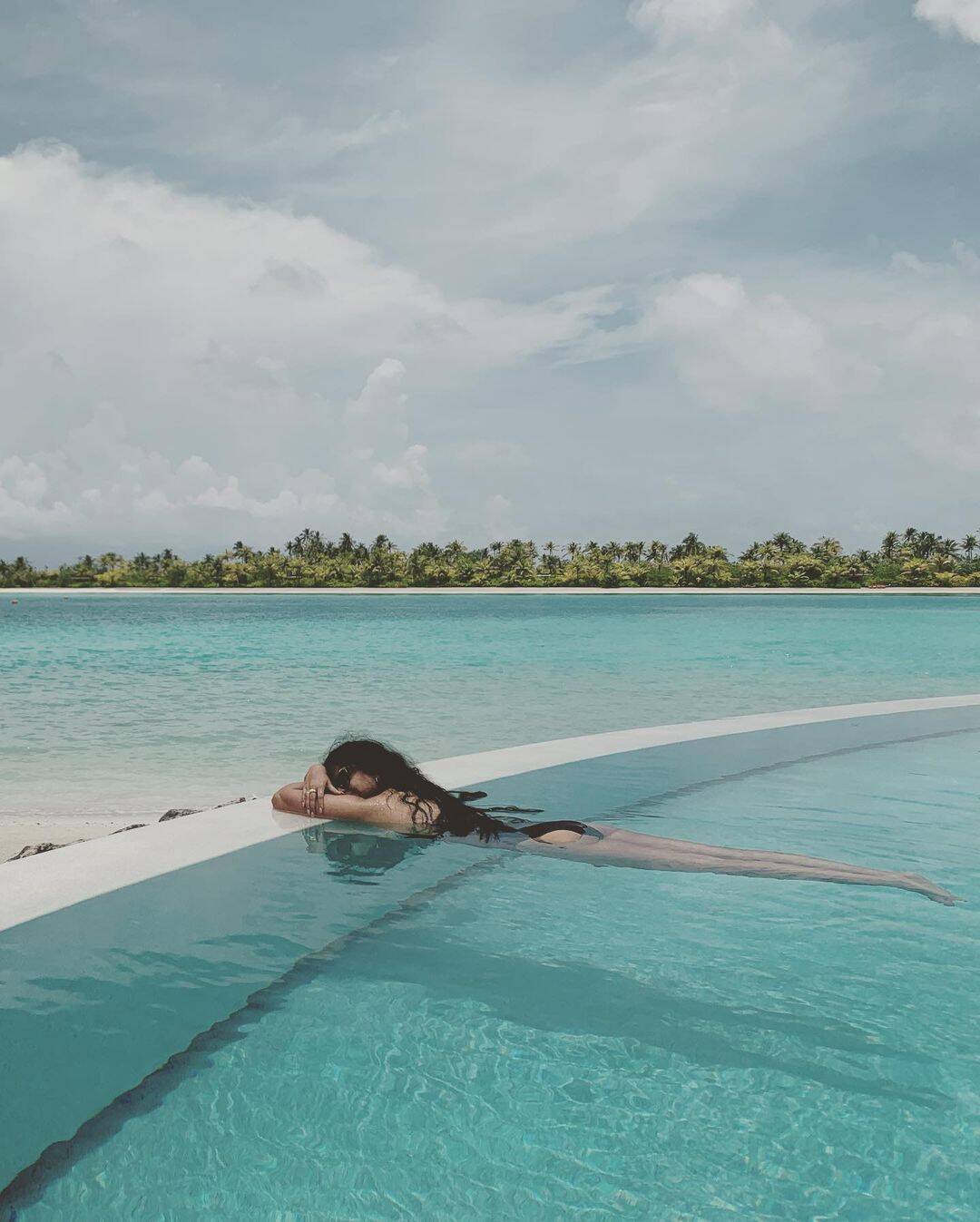 Rhea Kapoor Karan Boolani Maldives Honeymoon