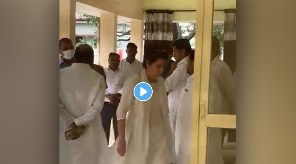 priyanka gandhi viral video sitapur