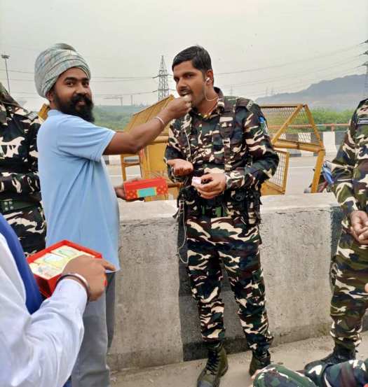 या प्रकरणी केंद्रीय गृह राज्यमंत्री अजय मिश्रा यांच्या मुलावर शेतकऱ्यांना चिरडण्याचा आरोप झाला. सध्या या प्रकरणावर सर्वोच्च न्यायालयात सुनावणी सुरू आहे.