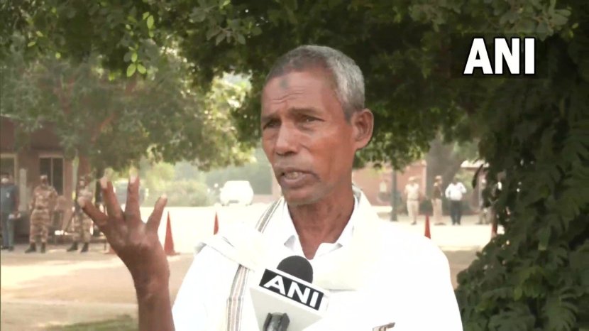 An orange vendor who built a school with his earnings Story of Padma Shri awardee Harekala Hajabba