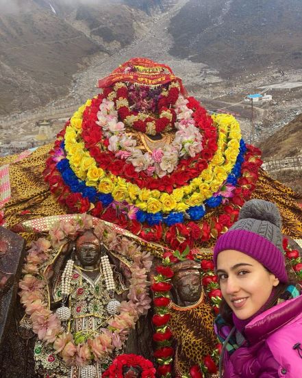 Janhvi Kapoor Sara Ali Khan Kedarnath Temple Photos