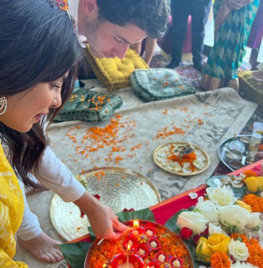 Priyanka Chopra Nick Jonas Diwali 2021