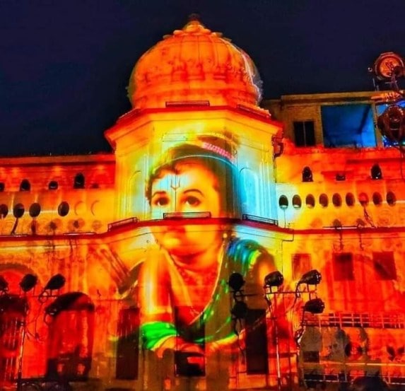 Diwali 2021 Ayodhya Enters Guinness World Record on Deepotsav By Lighting 9 Lakh Diyas