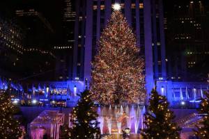 CHRISTMAS-SEASON-ROCKEFELLER-TREE