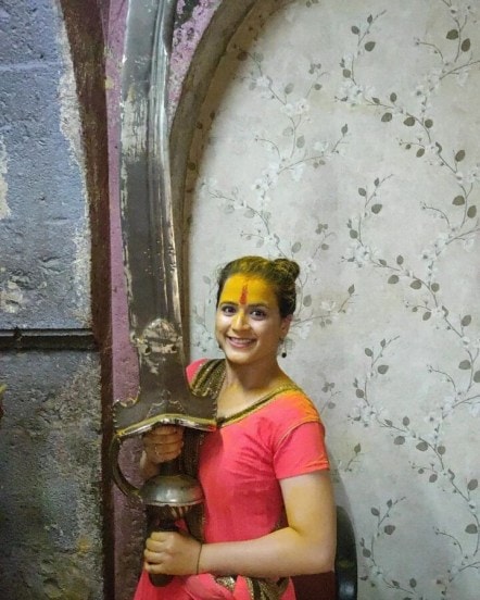 Prajakta Gaikwad Jejuri 42 kg Lord Khandoba Khanda Talwar