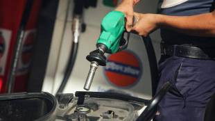 petrol-diesel-price-today 17 dec