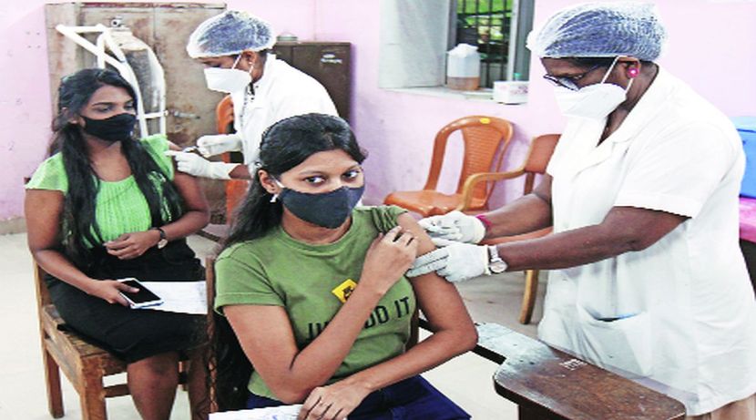 तर, ओमायक्रॉनमुळे जगभरात करोनाचे रुग्ण वाढले आहेत, परंतु त्याविरुद्ध लढण्याचे धैर्य आपण गमावू नये, असं आवाहन त्यांनी केलंय.