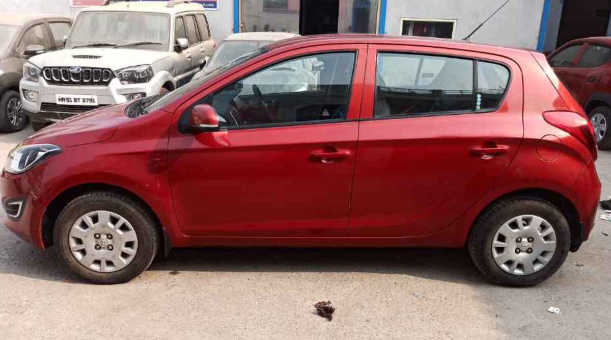 Second Hand Hyundai I20 In 3 Lakh Budget With Loan And Money Back Guarantee Plan Read Full