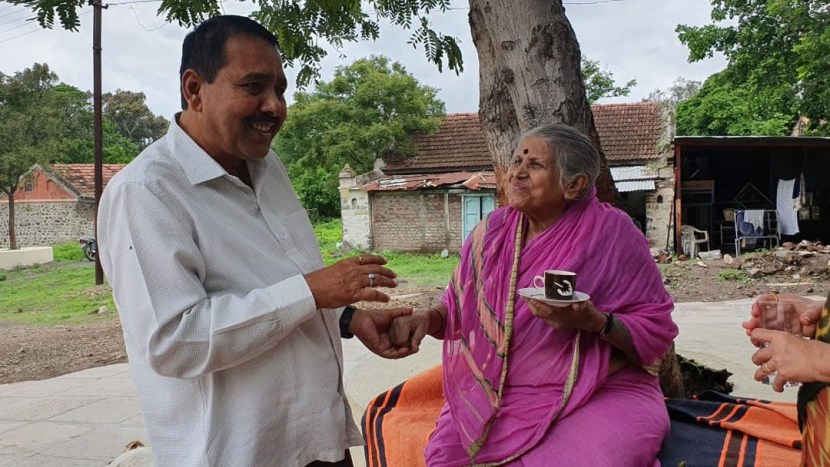 Mother of orphans Sindhutai Sapkal