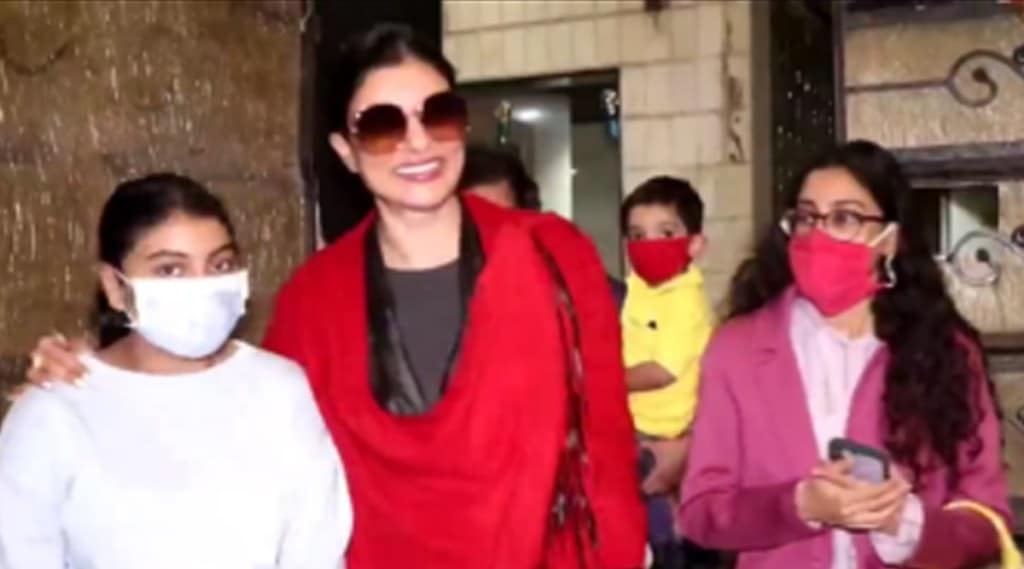 sushmita sen, sushmita sen son, sushmita sen daughter, sushmita sen adopted baby, sushmita sen instagram, सुष्मिता सेन, सुष्मिता सेन इन्स्टाग्राम, सुष्मिता सेन व्हायरल व्हिडीओ