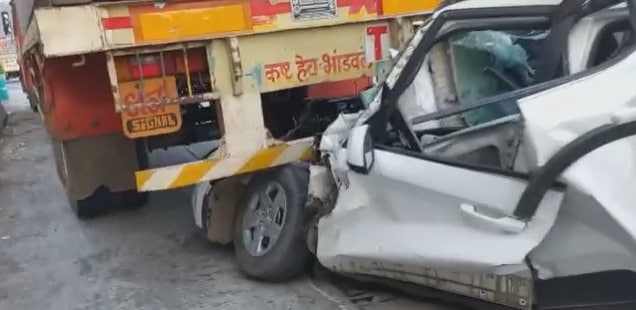 mumbai pune expressway 4 died in car accident