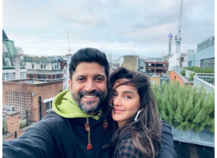 Farhan Akhtar Shibani Dandekar Mumbai