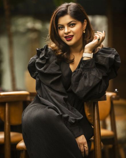 Sneha Wagh Saranghae Photoshoot