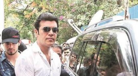 sam fernandes, aditya pancholi, aditya pancholi controversy, sam fernandes accuses aditya pancholi, आदित्य पंचोली, सॅम फर्नांडिस, आदित्य पंचोली वाद, सूरज पंचोली