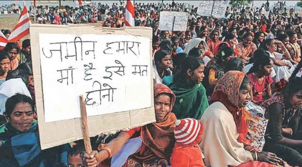 अहिंसक आंदोलनाची उमेदसुद्धा आदिवासींमध्ये ‘पेसा’नेच वाढवली..