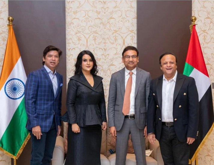 Amruta Fadnavis Dubai Expo 2020