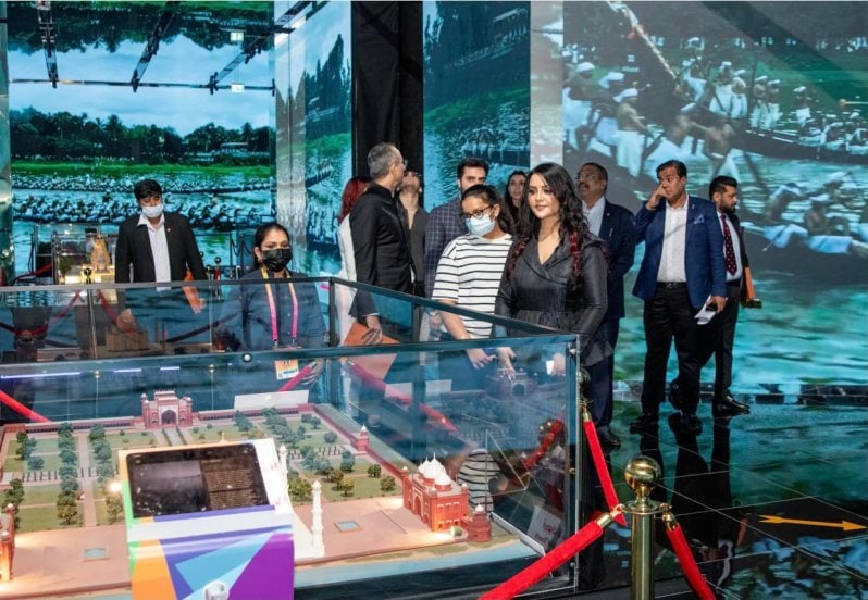 Amruta Fadnavis Dubai Expo 2020