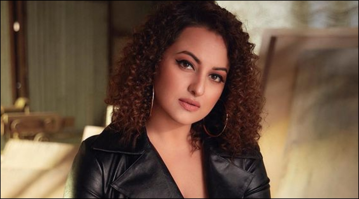 Sonakshi Sinha On Non Bailable Warrant Actress Sonakshi Sinha Issues An Official Statement On