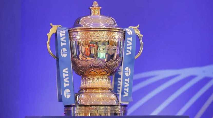 आयपीएलच्या (IPL) प्रत्येक हंगामाप्रमाणे यंदाही प्रेक्षकांना रोमांचक सामने आणि चौकार षटकारांचा पाऊस पहायला मिळत आहे.