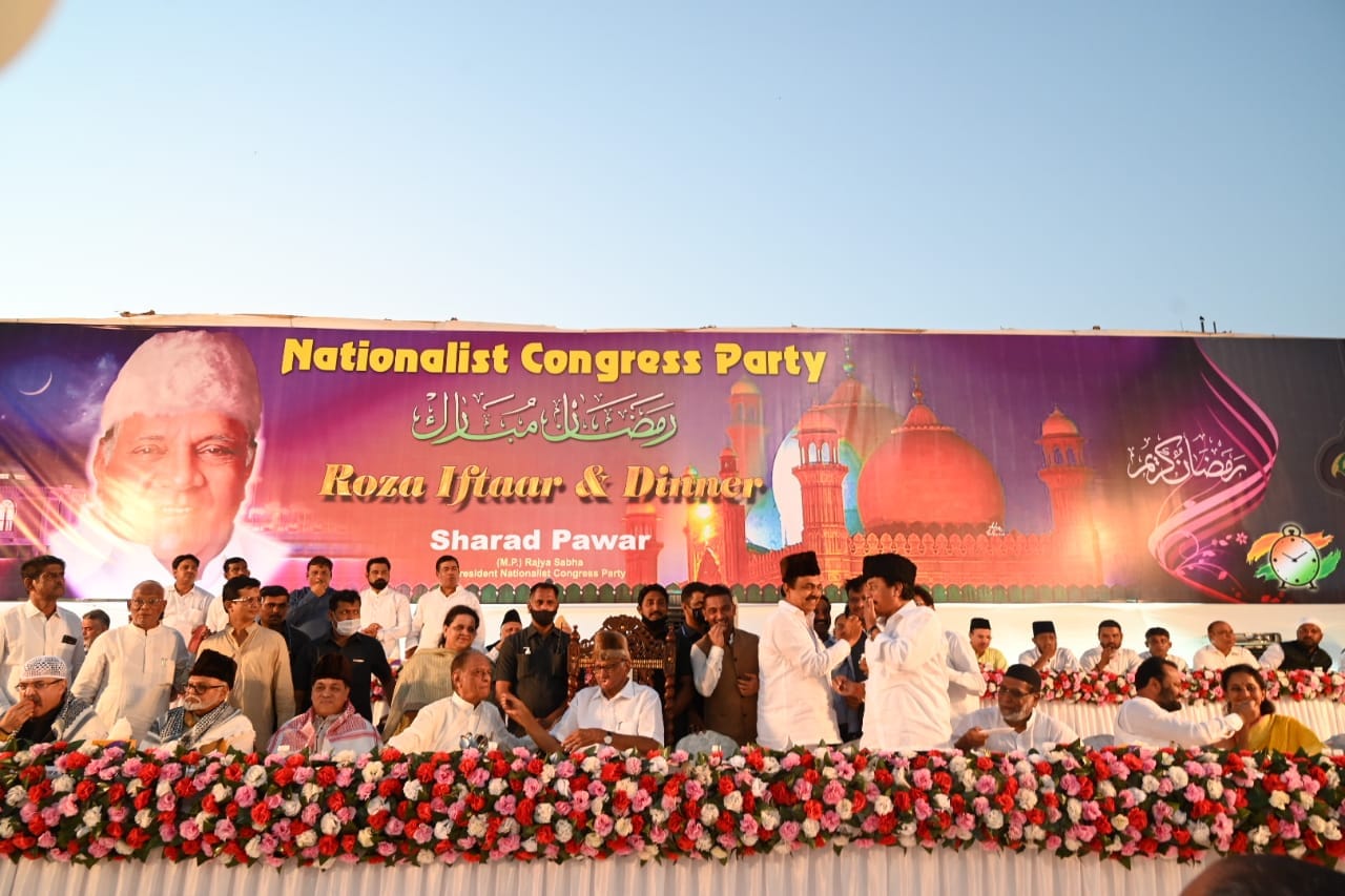 NCP organize Iftar party in Mumbai Sharad Pawar Supriya Sule And Party leaders were present