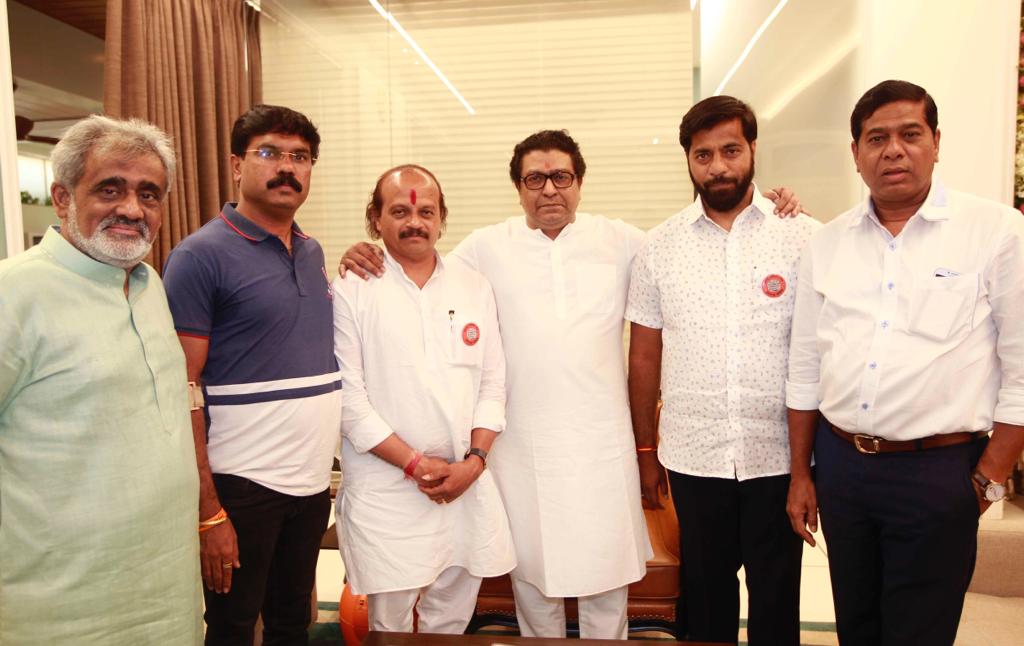 Inside Photos Vasant More Meet Raj Thackeray At Mumbai Home