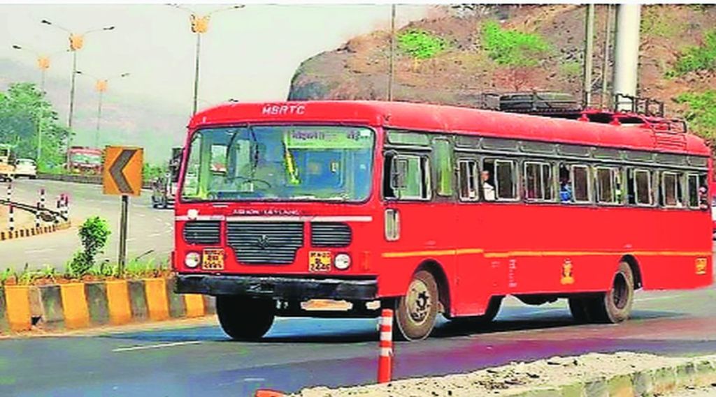 ग्रामीण भागातील एसटी सेवा पूर्वपदावर ; नोकरदार, विद्यार्थी, विक्रेत्यांसह शेतकऱ्यांना दिलासा