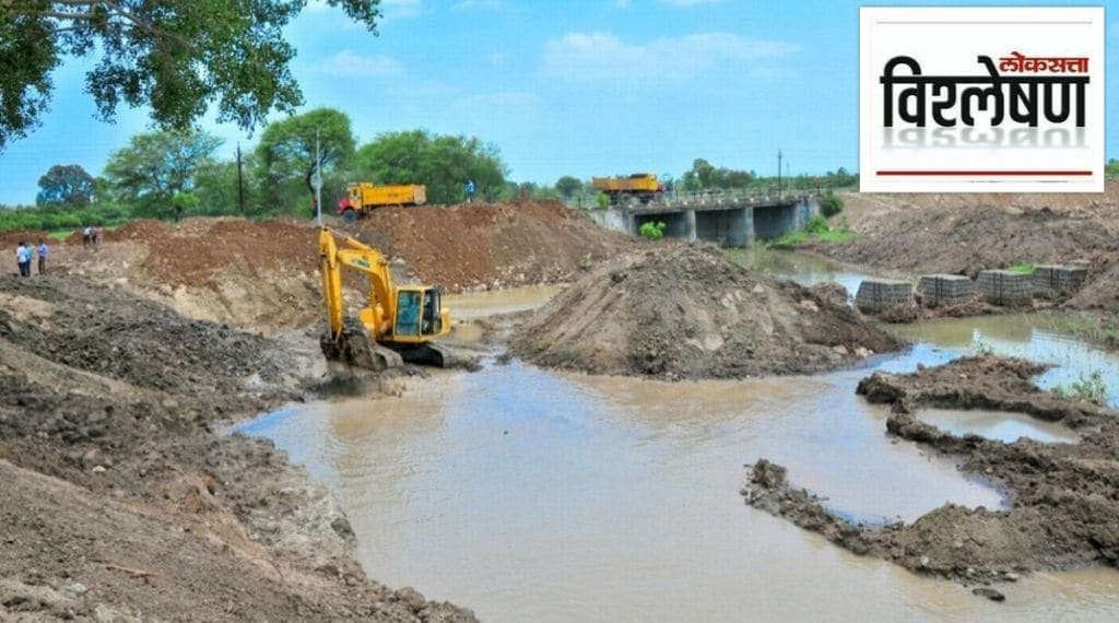 Explained problem of rising proportion of silt in dam