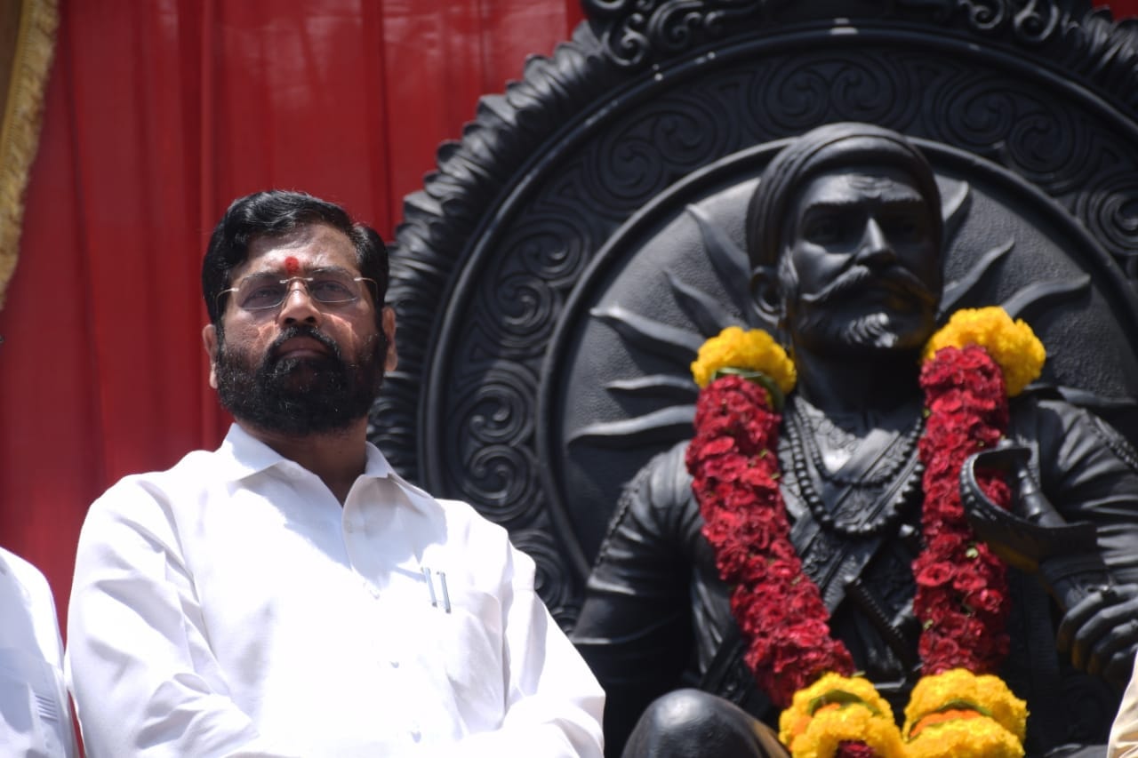 Eknath Shinde And Uddhav Thackeray Phone call important points