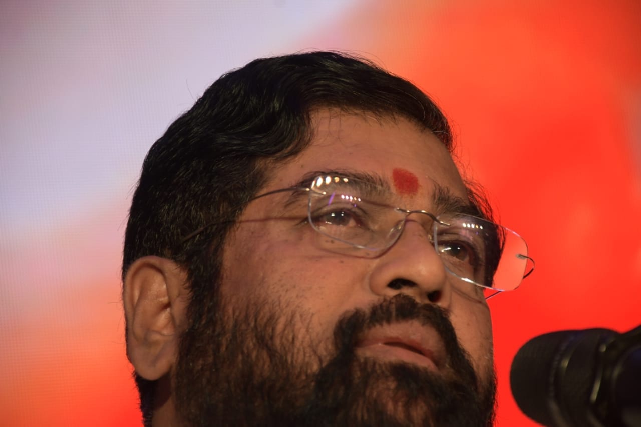 Eknath Shinde And Uddhav Thackeray Phone call important points